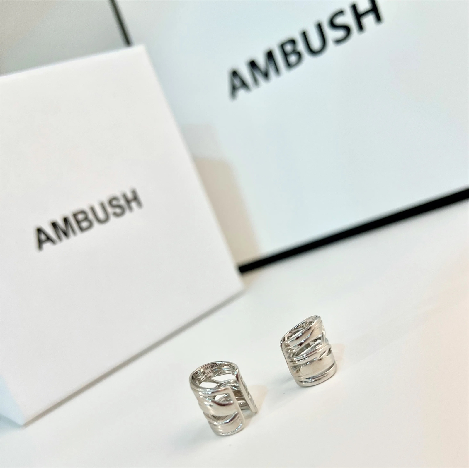 Xichuan Shizi Ear Clip S925 sterling silver minority earless ear hole earbone clip earring earrings wrapped with light ea 241220