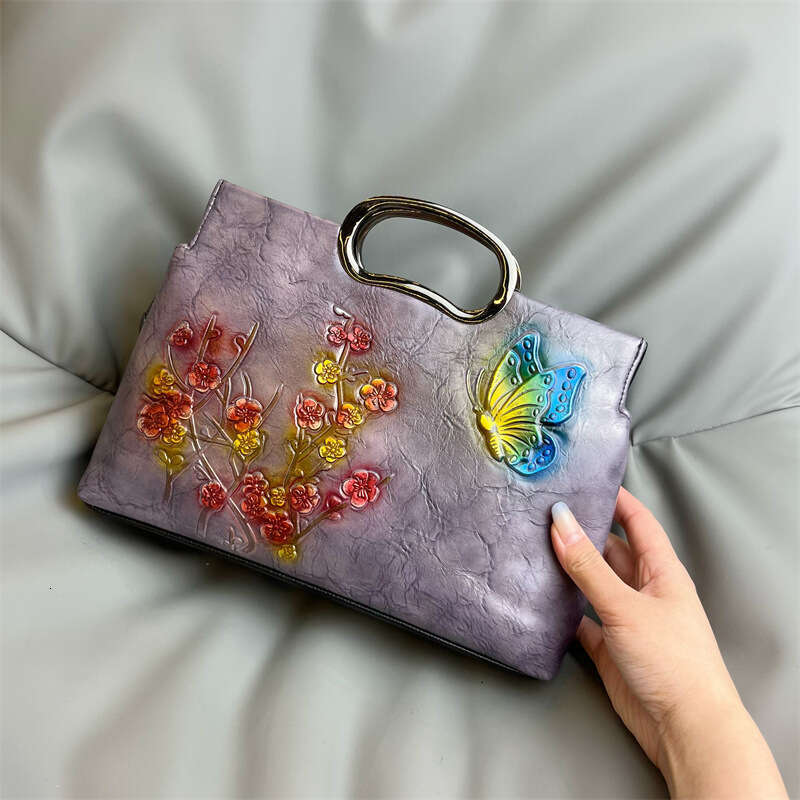Handbag in Chinese Republican paired with cheongsam, ancient style small square bag, 2024 new women's banquet handbag