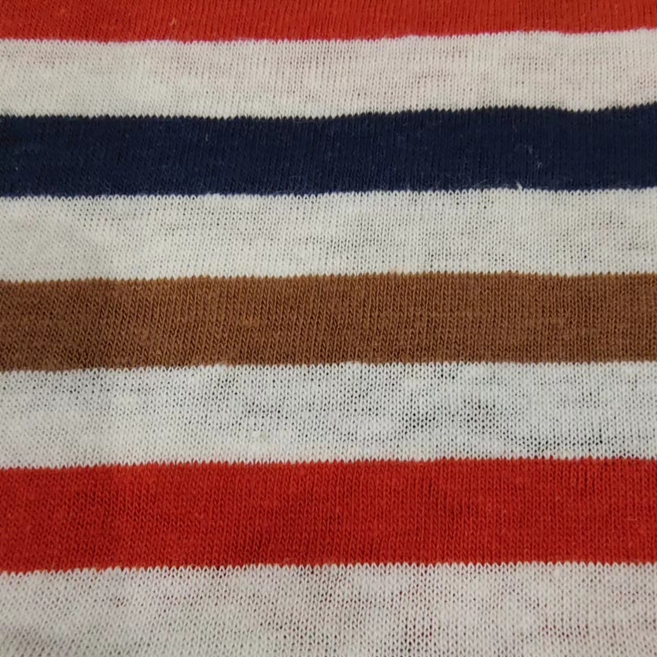 Knitted Linen-Silk Blend Fabric Ideal for Breathable Summer Wear