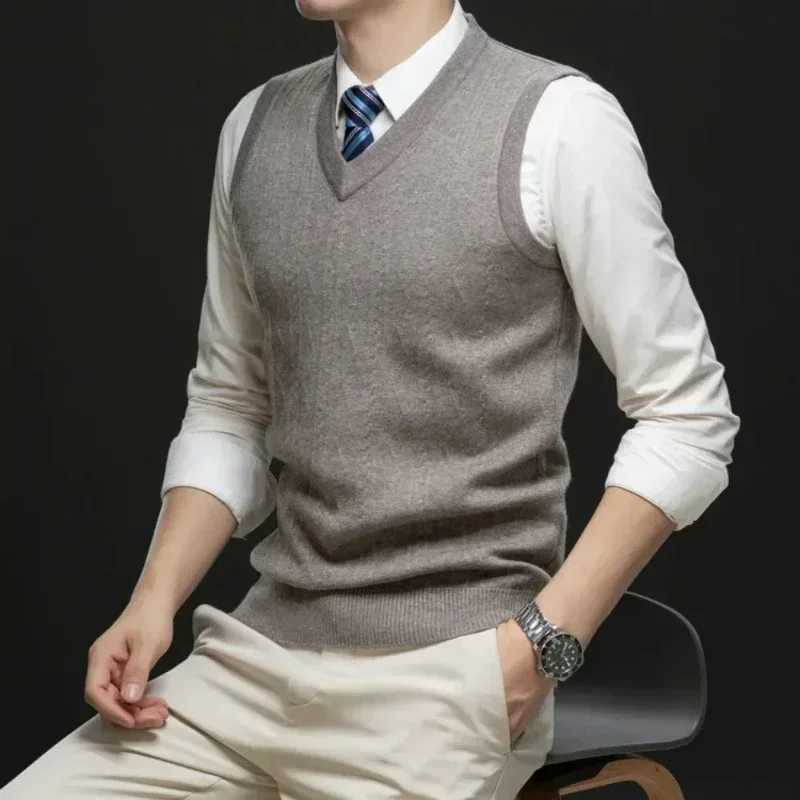 Trendy New Mens Business Casual Pullover Wear Warm Sleeveless Wool Knitted Sweater VestXJ241221
