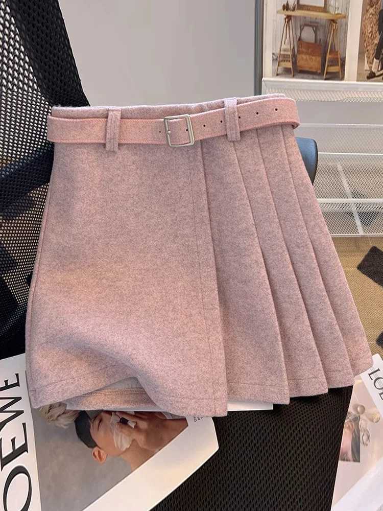 Pink Woolen Mini Skirt for Winter Women High Waisted Pleated A-line Woolen Skirt Korean Ele Pleated Short SkirtXJ241221