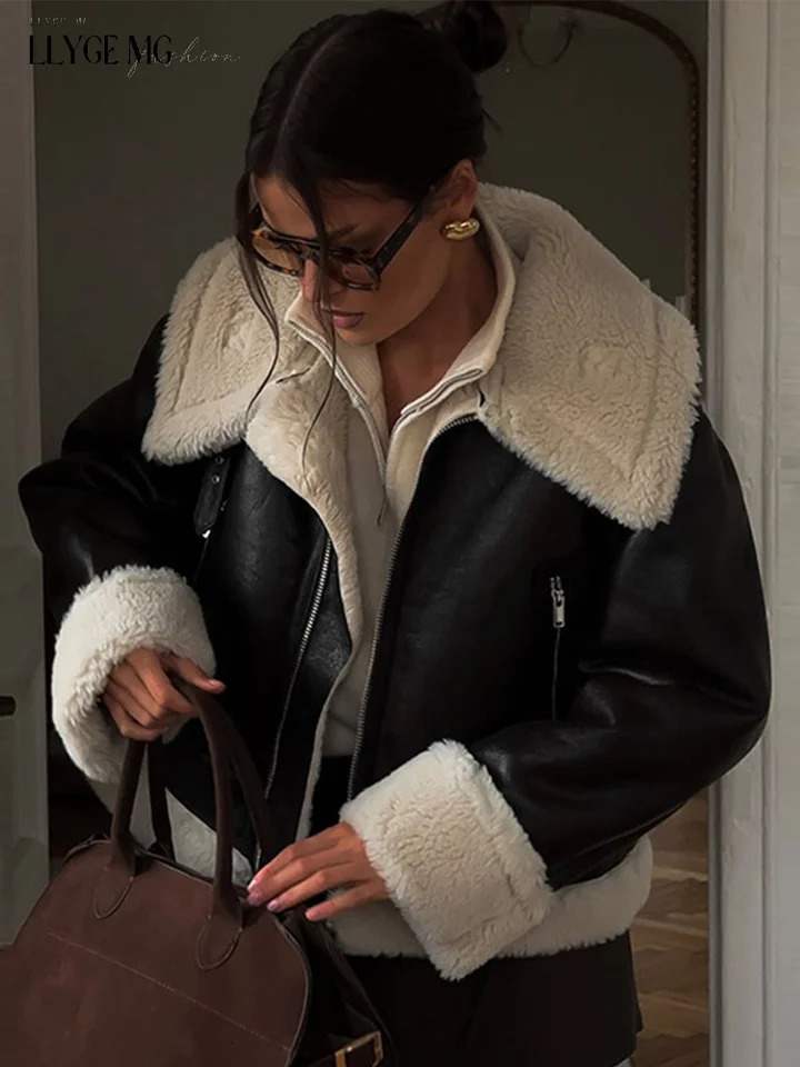 Casual Bomber Jacket Women Lapel Loose Faux Leather Lamb Wool Overcoat Woman Full Sleeve Zipper Patchwork Warm Coat Lady Vintage 241216