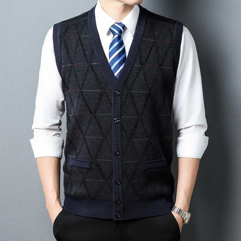 2023 Mens Cardigan Tank Top Business Leisure Fashion Knitted Sweater Warm V-neck Tank Top with PocketsXJ241221