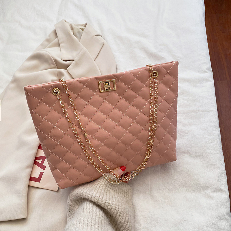 Free shipping New Single Shoulder Bag for Women Leisure flap womens diamond handbag chain crossbody messenger bag