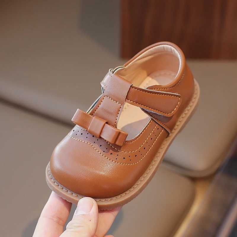 Sneakers Childrens Fashion Sandals New Brown Breathable Soft Boys Girls Leather Shoes White Fashion Flat Non-slip Kid Baby Single Shoes H241221