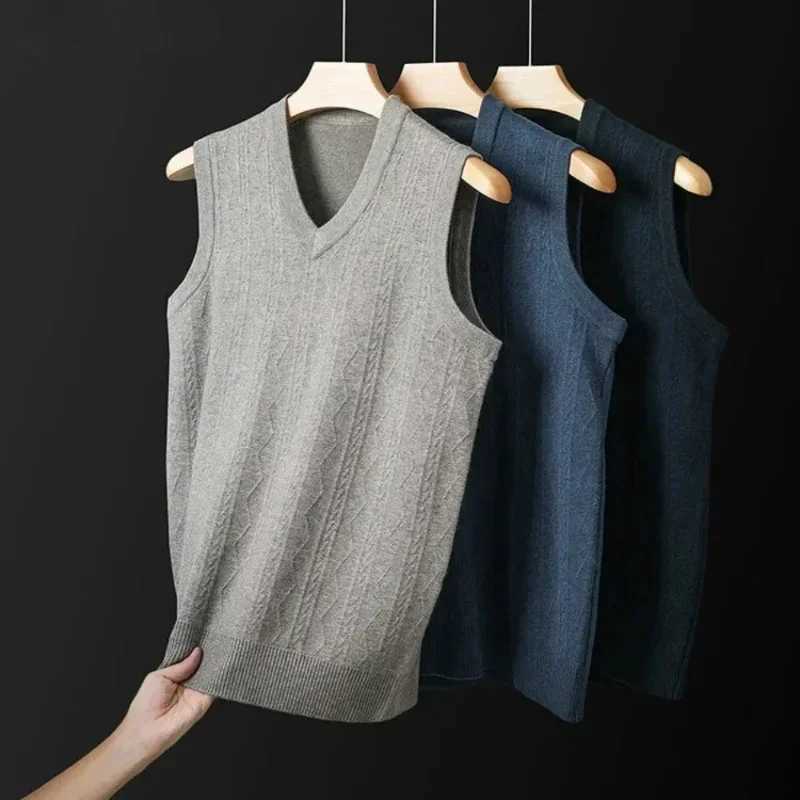 Trendy New Mens Business Casual Pullover Wear Warm Sleeveless Wool Knitted Sweater VestXJ241221