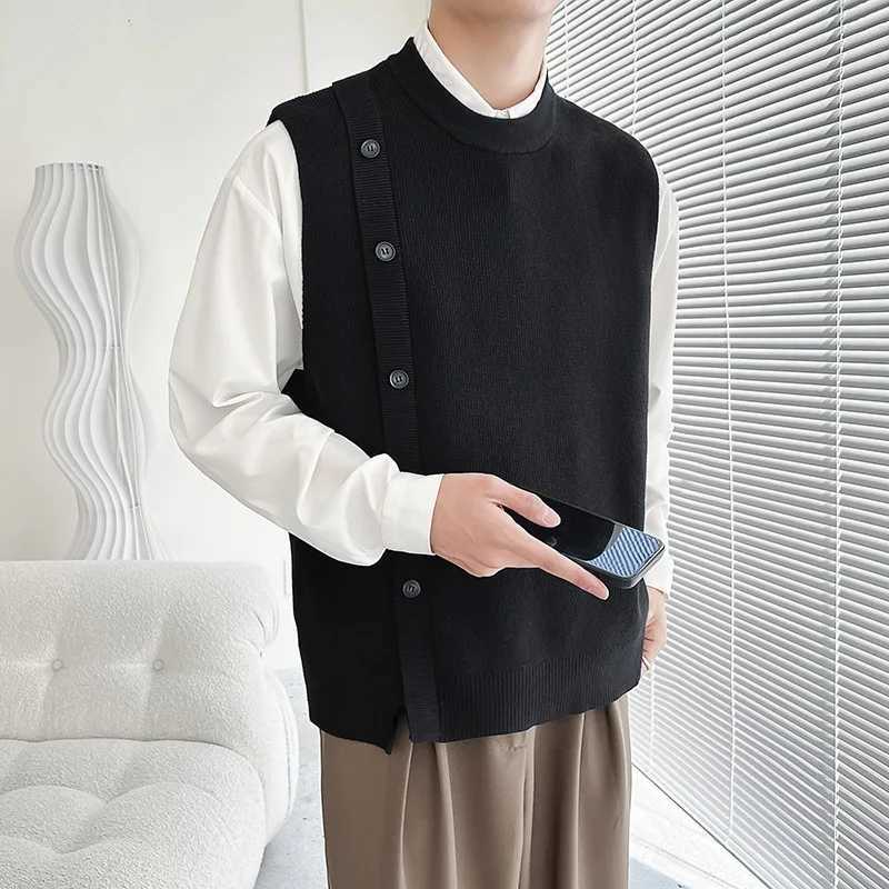 Asymmetric Design Mens knitted Vest Spring and Autumn Sleeveless O-neck Sweater Coat Korean Fashion Tank Tops Male WaistcoatXJ241221