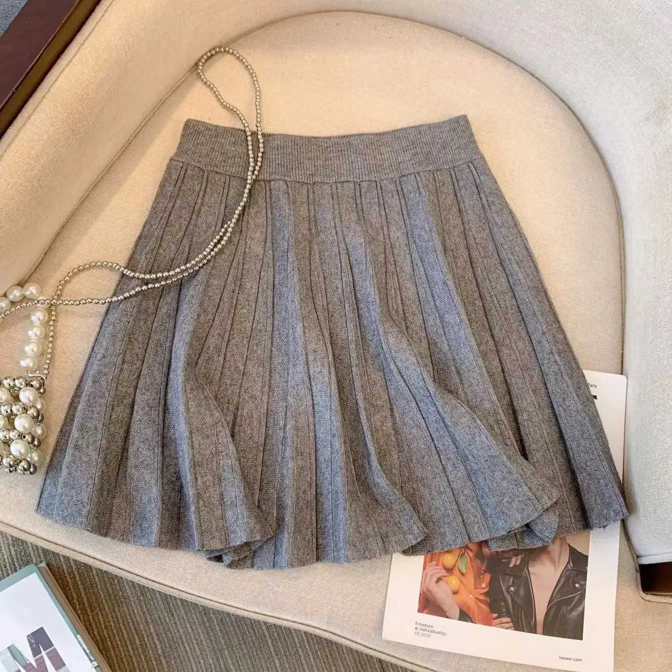 Ele High-Waisted Knit Mini Dress For Women Slimming Sensible Design Autumn/Winter A- Line Petite Skirt Without ExposureXJ241221