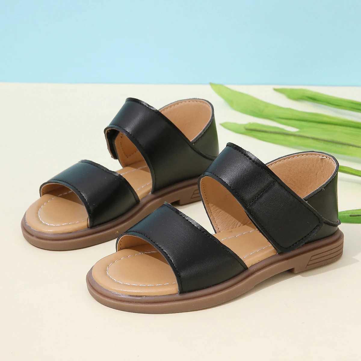 Sneakers Black bag headliner with hollow PU Velcro design flat bottom cute fashionable sandals suitable for various summer festivals H241221
