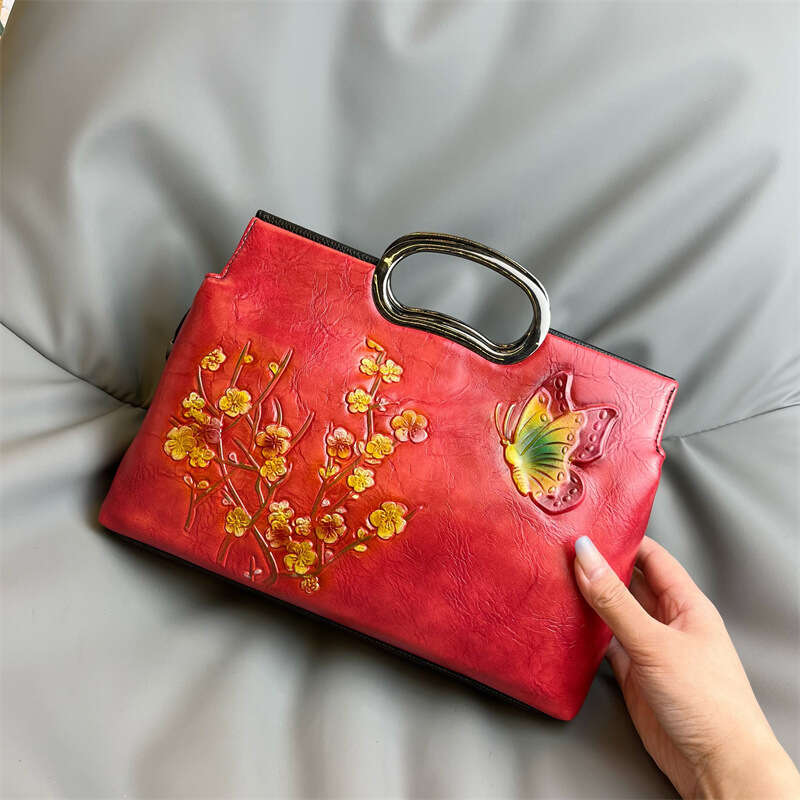 Handbag in Chinese Republican paired with cheongsam, ancient style small square bag, 2024 new women's banquet handbag