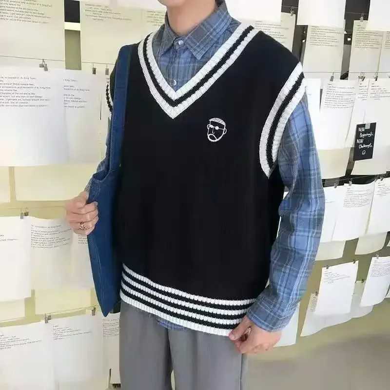 Striped Cute Vest Waistcoat Sleeveless Black Mens Clothing V Neck Knit Sweater Male Heated Pull Oversize Warm Ugly Baggy Old AXJ241221