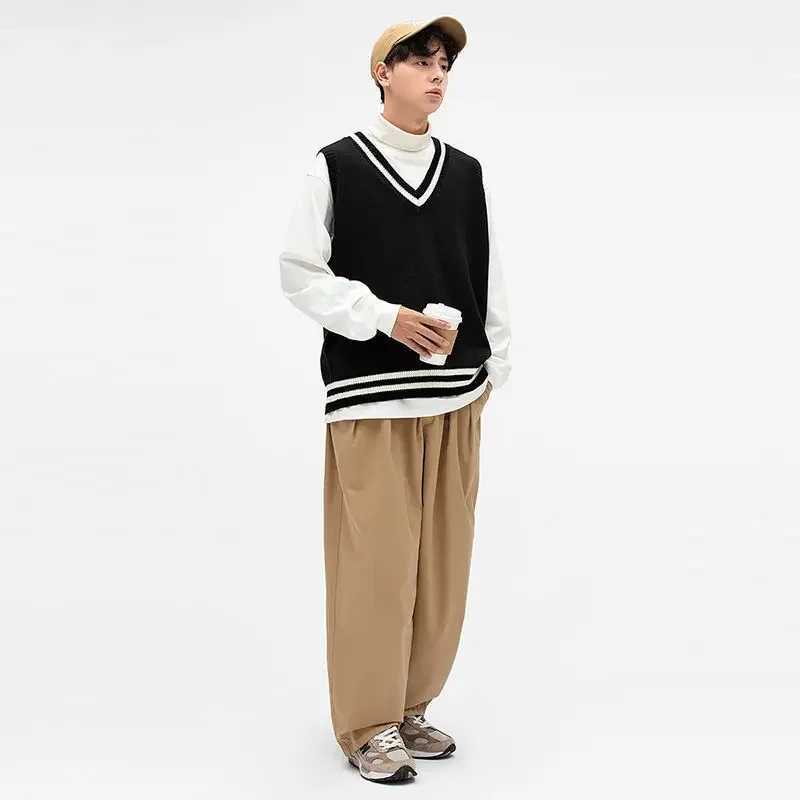 Mens Knitted Vest V Neck Sweaters Male Casual Vintage Cheap New In Designer Open Streetwear Waistcoat Y2k Clothing Deals 2024XJ241221