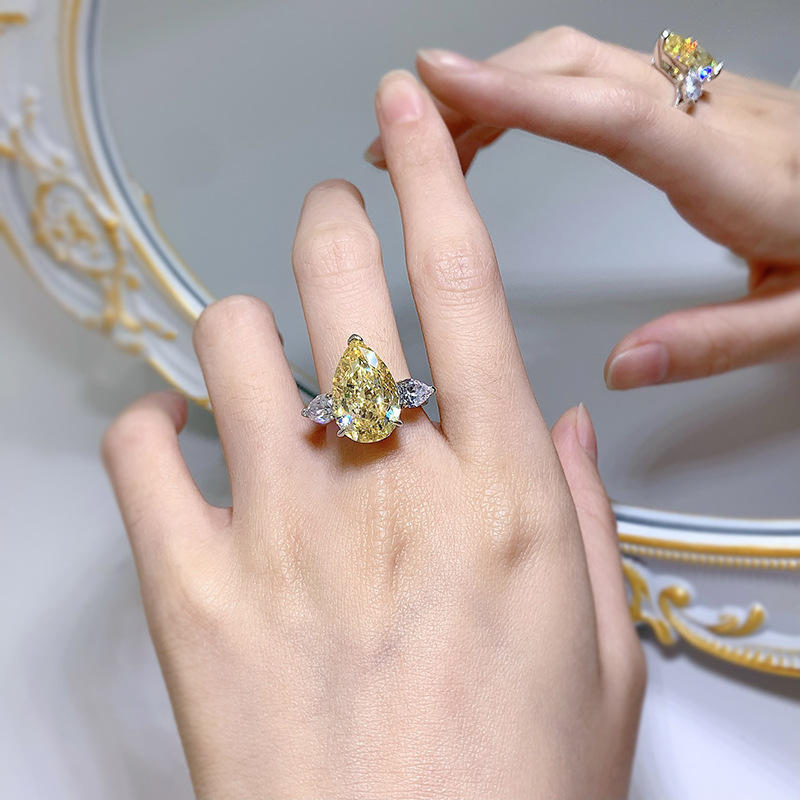 Brand Wedding Rings Gorgeous Luxury Jewelry Soild 100% 925 Sterling Silver Water Drop designer Pear Cut Natural Moissanite Diamond Women Eternity Band