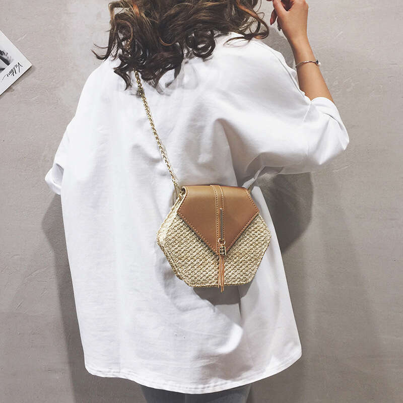 Good Quality Western style woven with textured chain, single shoulder crossbody women's bag, hexagonal bag