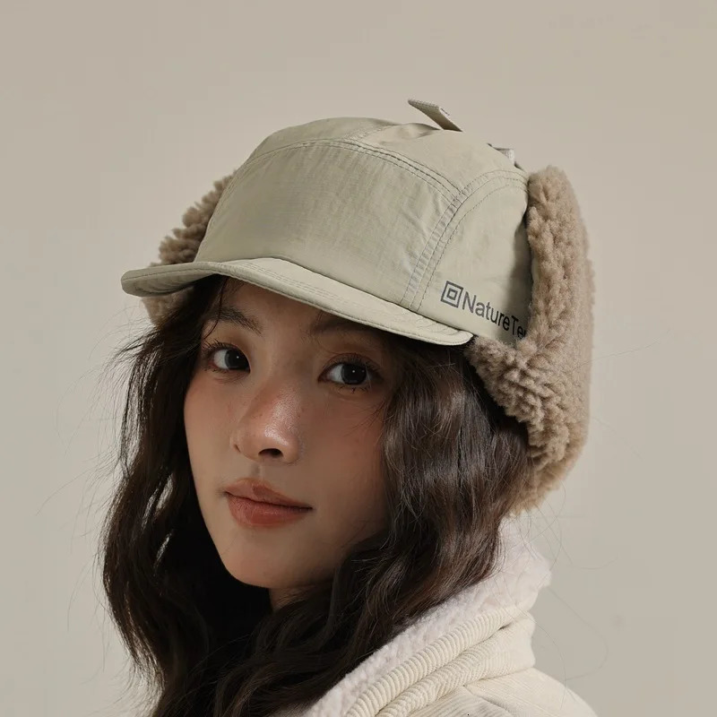 High quality winter letter Lei Feng hat warm outdoor skiing flying hat mens and womens wool outdoor ear protection Russian hat 241220