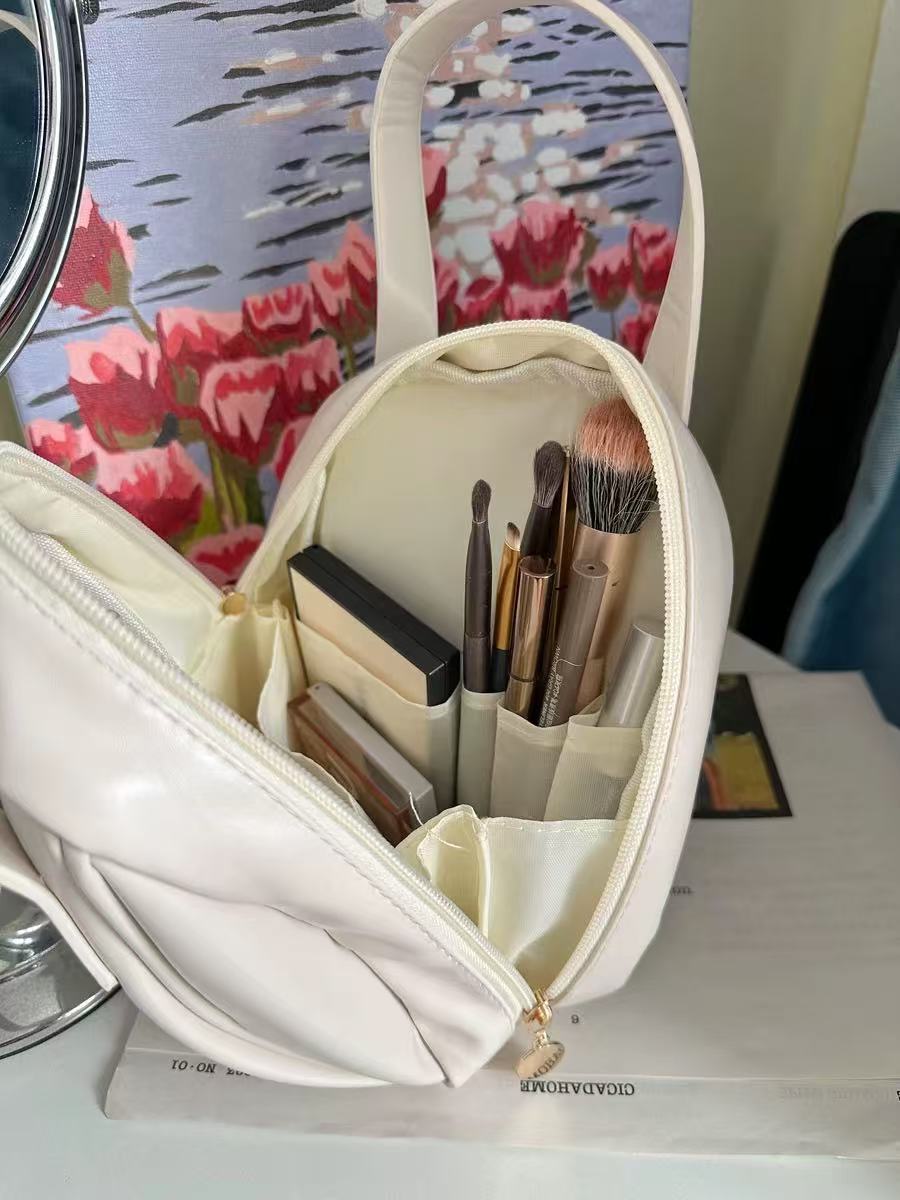 2024 The latest dry and wet separation large capacity makeup bag