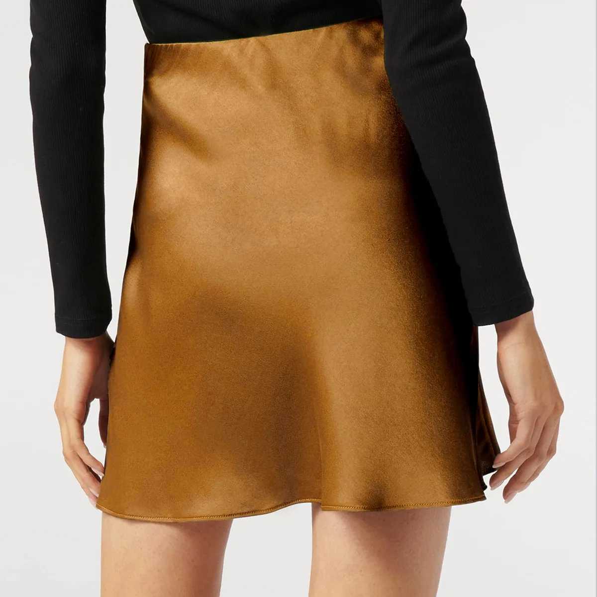 2024 New Womens Summer Black Elastic High Waist Satin Skirt Office Lady Ele Solid Color Korean Fashion A-Line Short SkirtsXJ241221