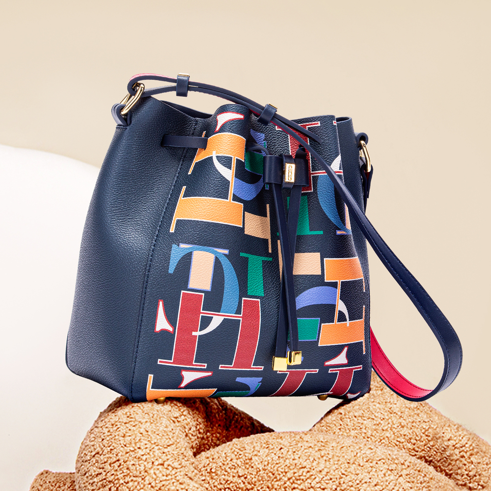 Drawstring Design Classic New 2024 Crossbody Large Capacity Commuter Business Office Women's Shoulder Bag