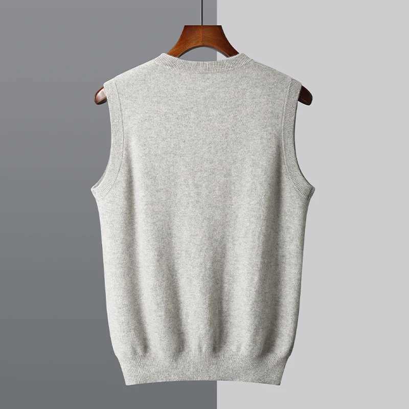 Mens Sweater Vest 100% Merino Wool camisole Spring Autumn New Style V-Neck Knitted Pullover Vest Casual Solid Color MenswearXJ241221
