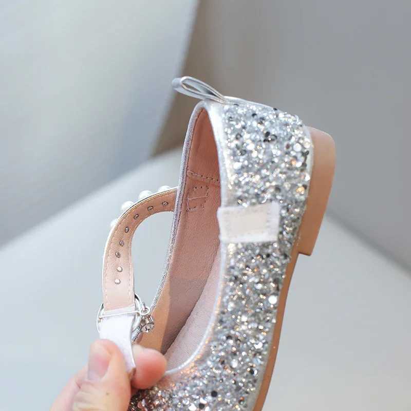 Sneakers Girls Sandals Gold Sequins Pearls Princess Shoes Dance Kids Shoes Pink Non-Slip Lightweight Silver Kids Crystal Shoes Sandals H241221