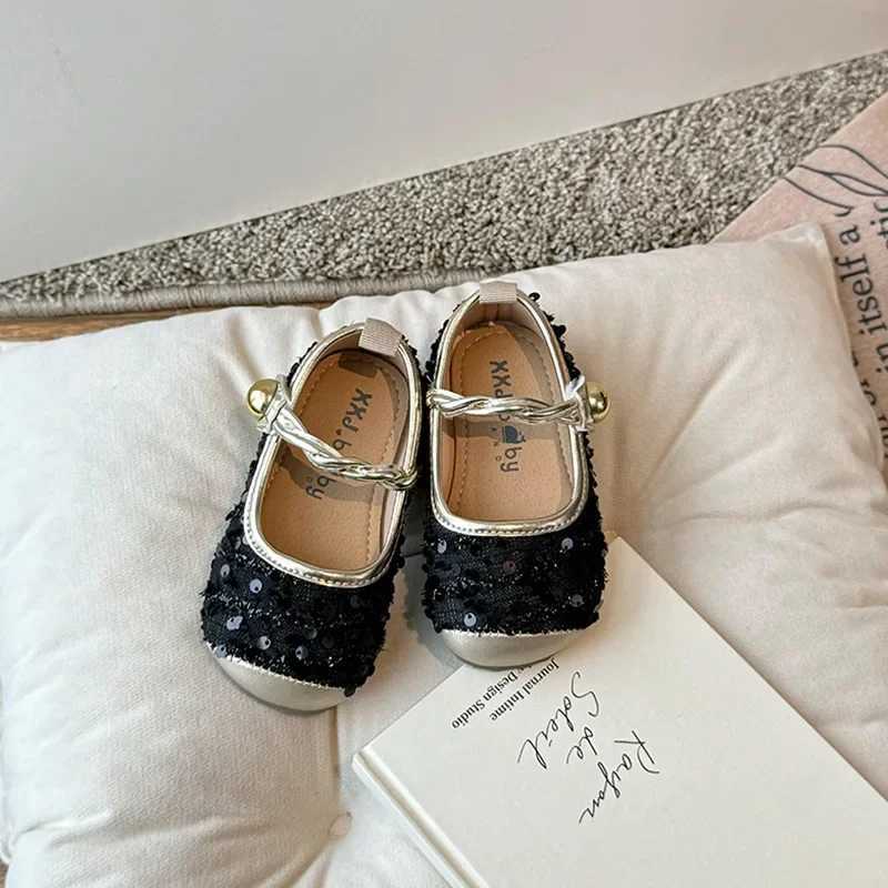 Sneakers Children Mary Jane Leather Princess Shoes for Girls 2024 Spring New Soft Sole Party Sweet Shallow Mouth Cute French Single Shoes H241221