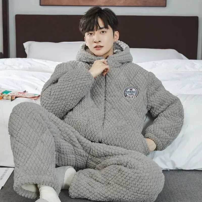 Mens casual wear three-layer cotton winter home wear mens pajamas coral velvet pajamas set thick plush flannel home wear W241221