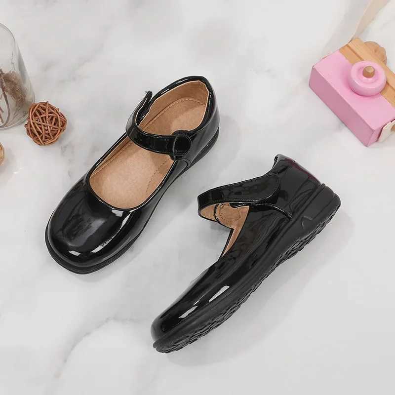Sneakers New Girls Black Dress Leather Shoes Childrens Wedding Patent Leather Princess Kids Student School Shoe Flat Fashion Rubber H241221