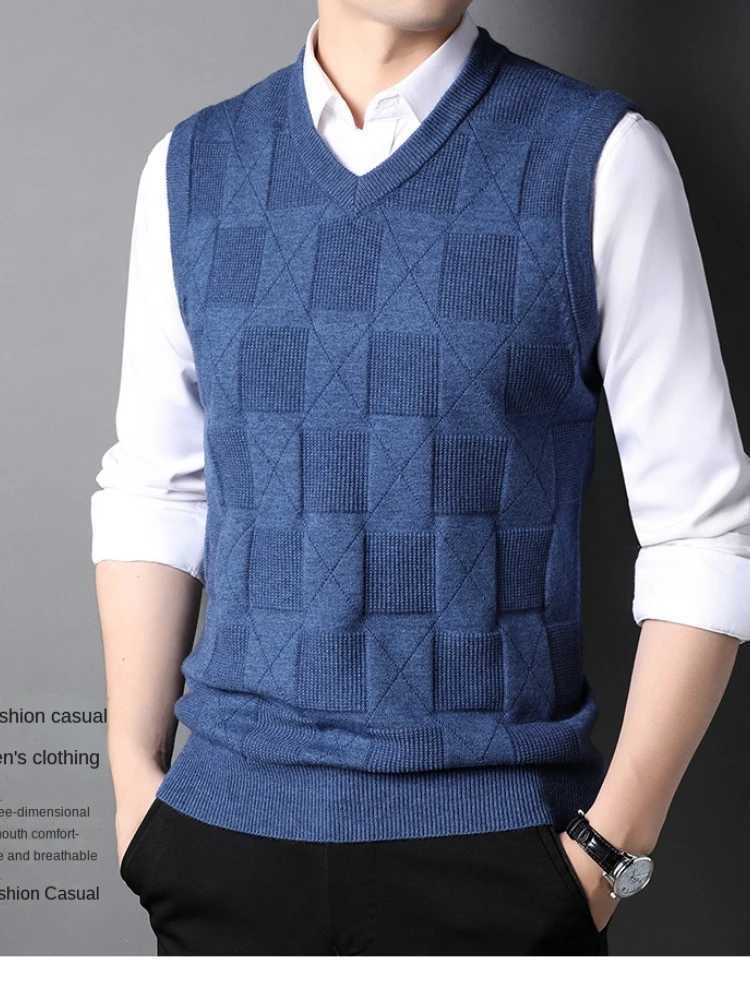 Top Grade New Fashion Jacquard Weave Knit Pullover Sweater Vest Men V-Neck Sleeveless Slim Trendy Casual Mens Clothes 2024XJ241221