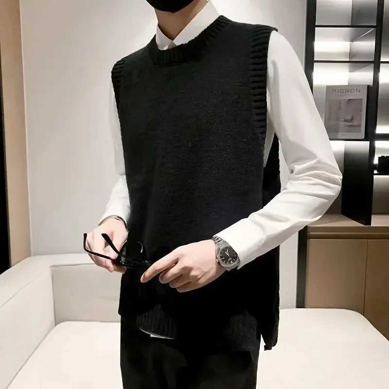 Vest Crewneck Sleeveless Knitted Sweaters for Men Waistcoat Round Collar Business Green Man Clothes Fun Aesthetic Meme Sheap A SXJ241221