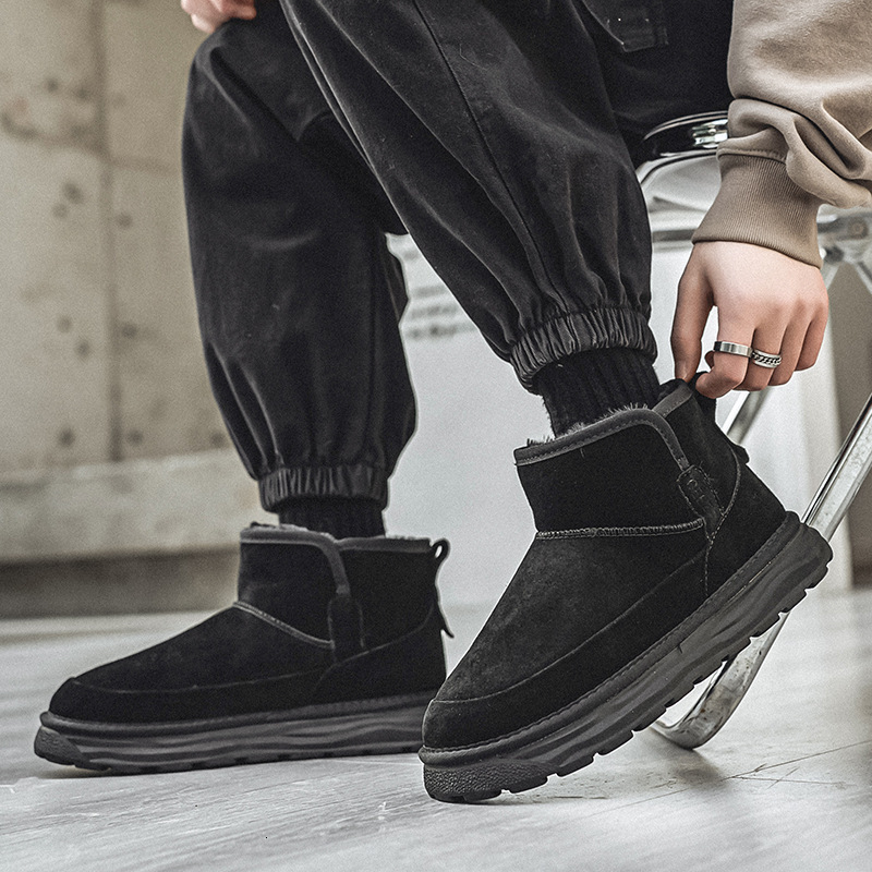 designer boot Men's New Snow Boots With No Lace Up Cover, Fur And Leather Integrated, Winter Plush Warm Cotton Boots, Thickened Mid Top For Casua