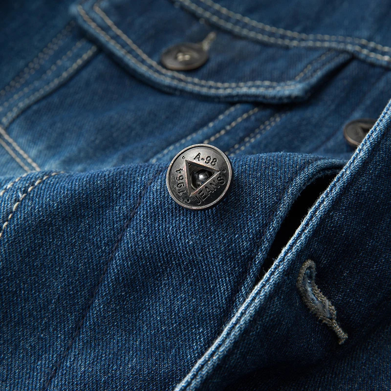 Winter Mens Denim Jacket Thicken Fleece Warm Coats Fashion Classic Lapel Slim Biker Jeans Jacket Outwear Male Clothing 241220