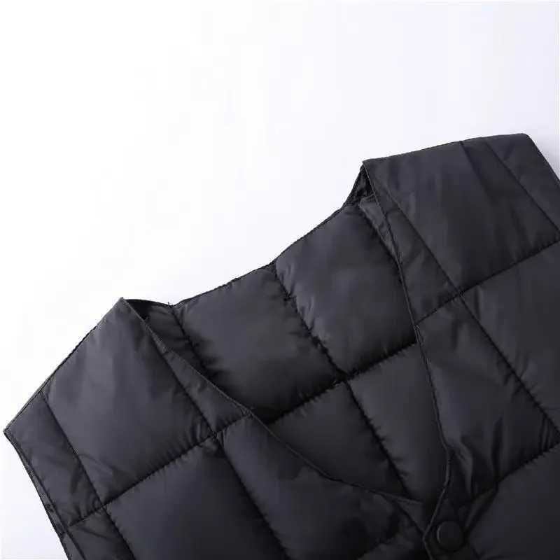 Mens Vest Jacket Sleeveless Jackets Winter Thick Warm Lightweight Waistcoat Brand Loose Cotton-Padded V-neck Buttons Coat XL-5XLXJ241221