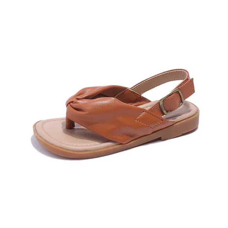 Sneakers Baby girl sandals with simple flip cover unique Japanese style childrens casual shoes boys summer beach shoes all competitions H241221