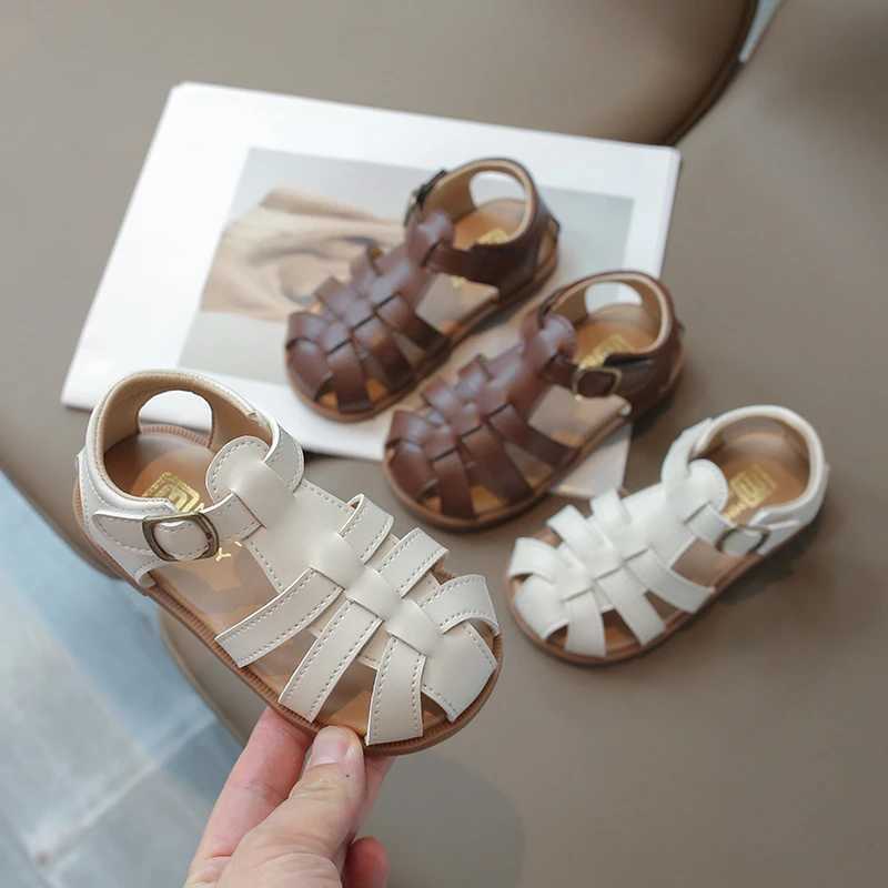 Sneakers Preschool sandals 2024 summer baby beach shoes newborns first walking baby sandals baby boys and girls sports closed sole H241221