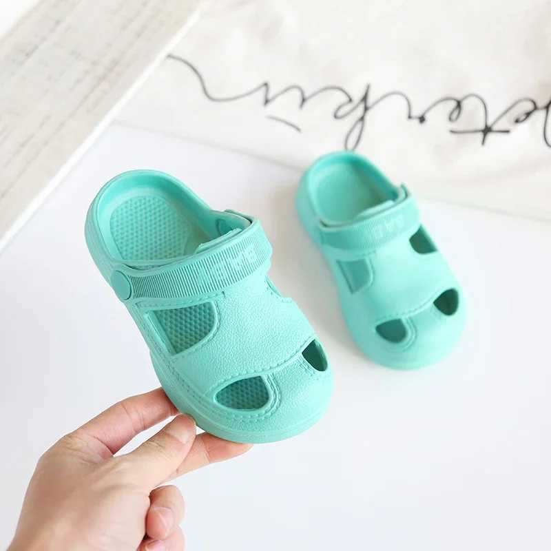 Sneakers New summer childrens shoes anti slip slider baby outdoor fashion hole beach sandals for girls and boys slider H241221