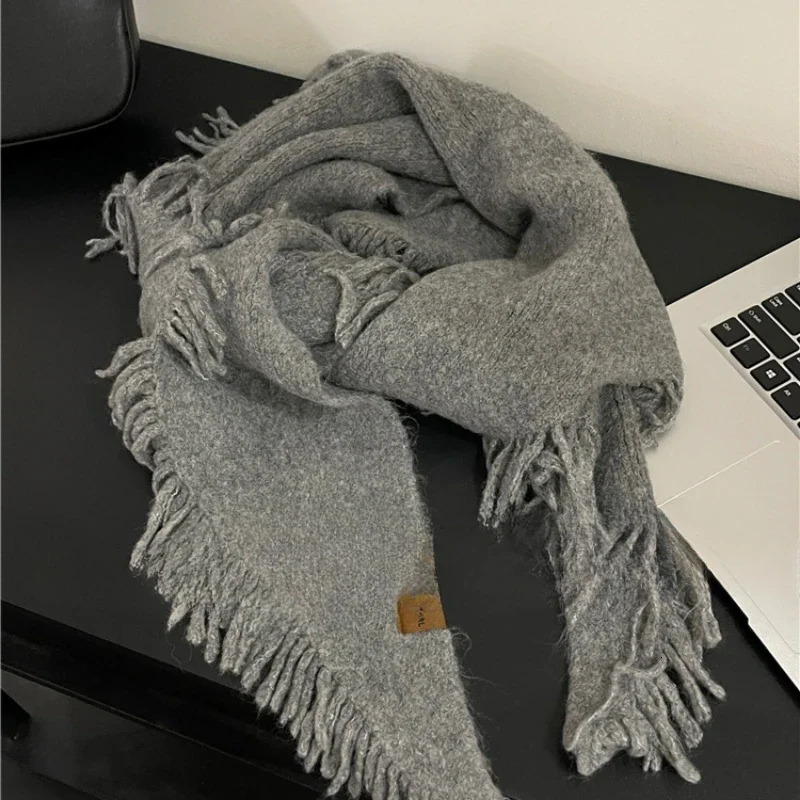 Fashionable Versatile Wool Blend Shawl Autumn Winter High Quality Knit Soft Warm Scarf Female Thermal Triangle Scarf Ladies 241220