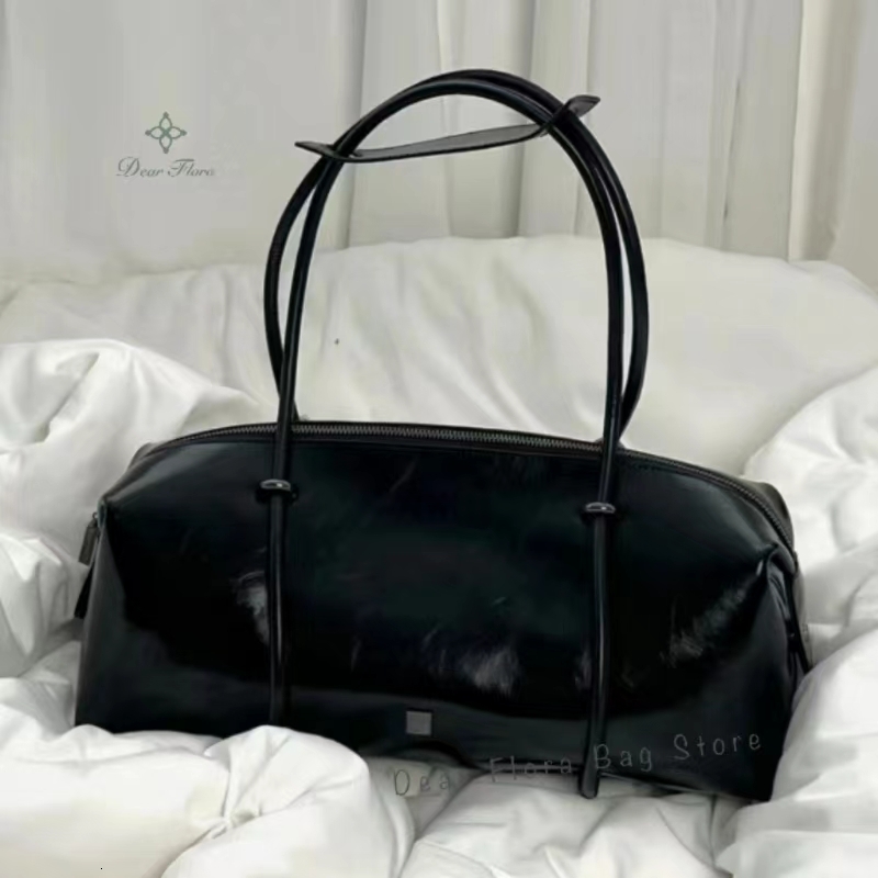 New women s Boston pillow style handbag spicy girl fashion motorcycle designer shoulder bag retro large capacity handbag bag