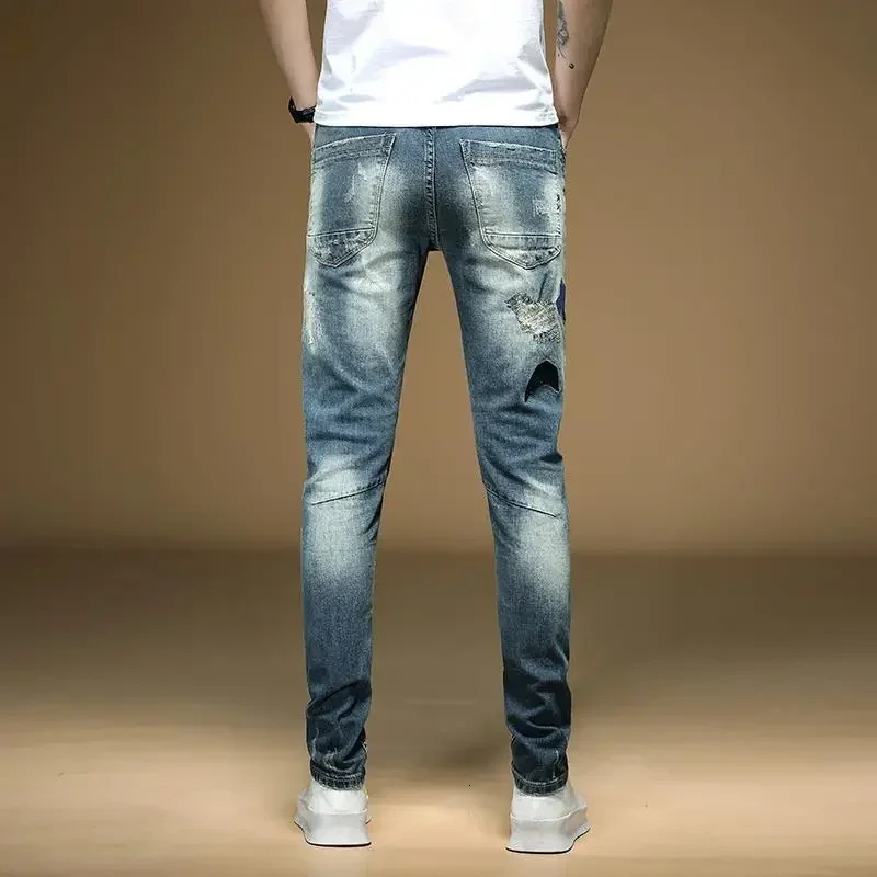 Male Cowboy Pants Torn Star Trousers with Holes Jeans for Men Broken y Ripped Cropped Korean Fashion Washed Casual Soft 241218