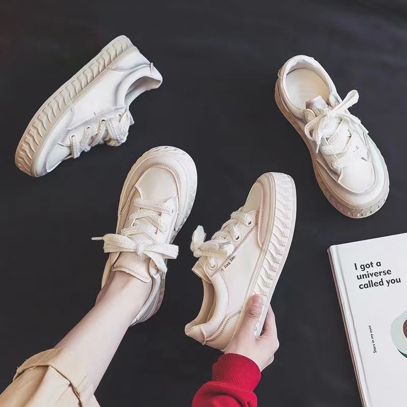 2025 Womens Light Running Shoes Jogging Shoes Breathable Women Sneakers Slip On Loafer Shoe Momens Casual Shoes