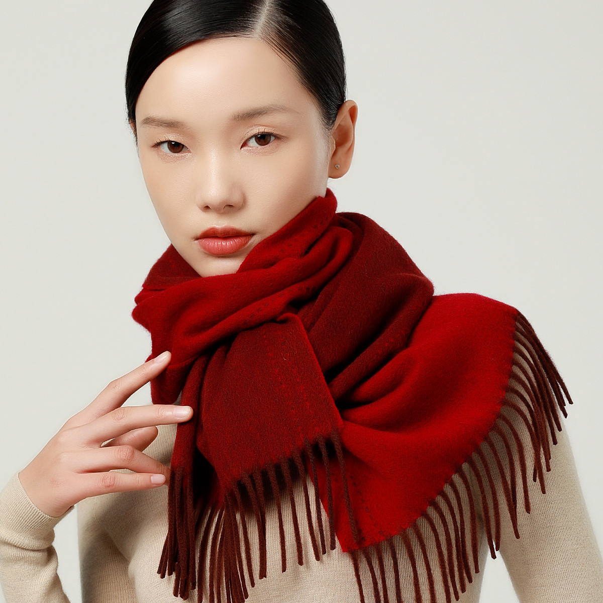 Exquisite fashion two-color British style ladies with warm scarf shawl fabric