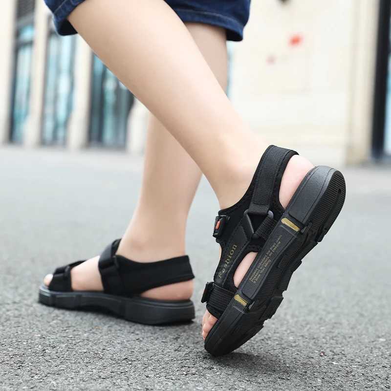 Sneakers Summer Beach Children Sandals Fashion Shoes Casual Lightweight Non-slip Soft Bottom Boys Comfortable Water Shoes High Quality H241221