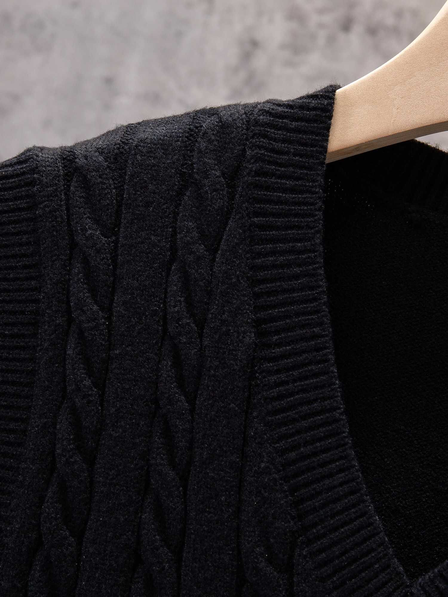 ShiSho original mens striped versatile home casual basic comfortable autumn winter warm V-neck knitted vest sweaterXJ241221