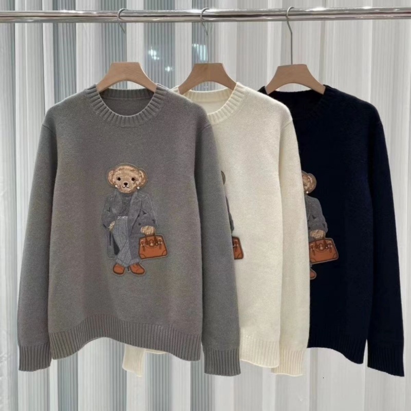 Designer's Spring New Cashmere Hoodie Fashionable and Casual Loose Round Neck Knitted Bear Women's Sweater