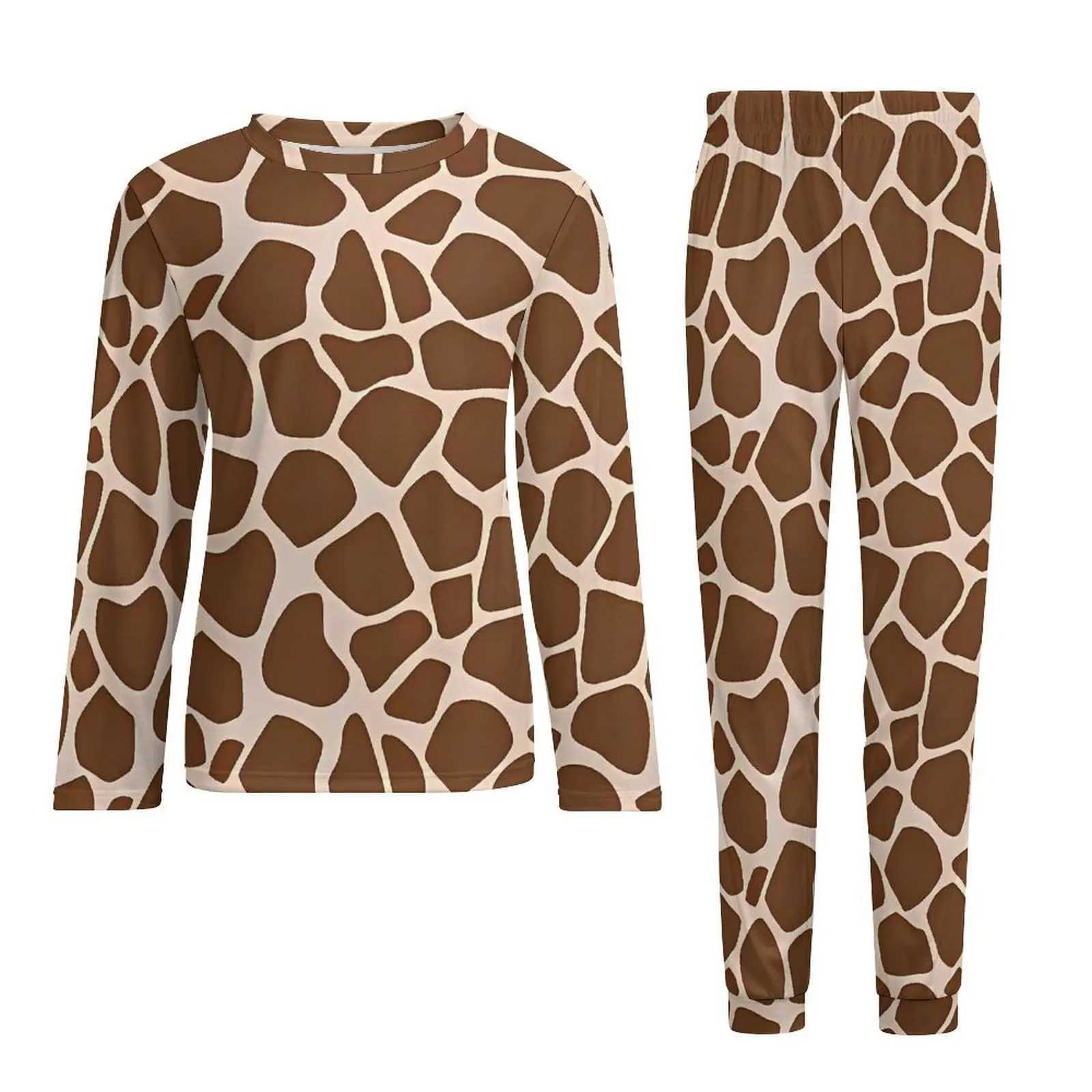 Giraffe printed pajamas autumn 2-piece cute brown animal skin pajamas set mens long sleeved aesthetic graphic pajamas large size W241221