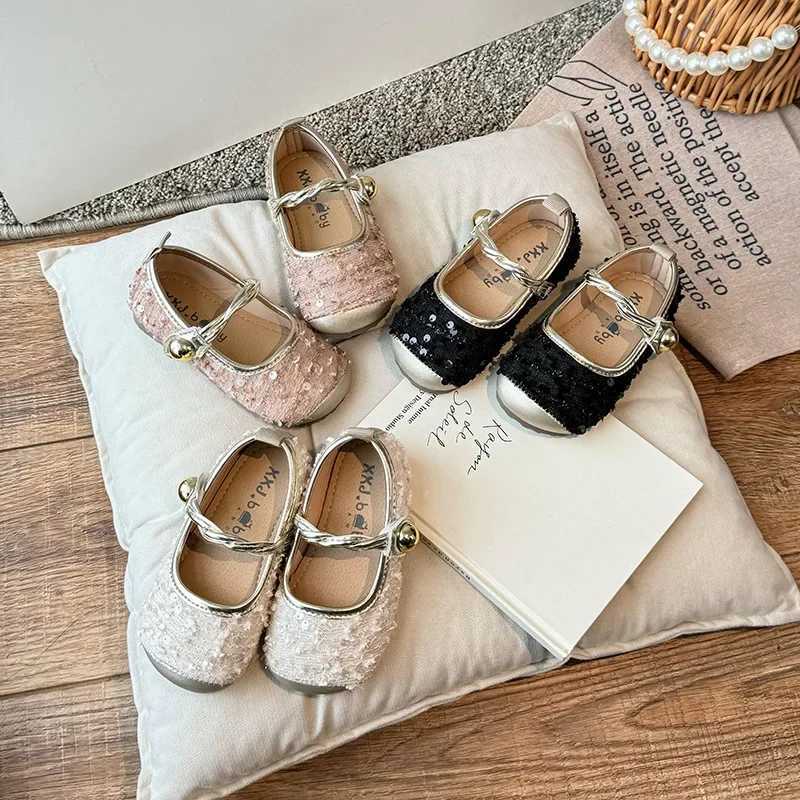 Sneakers Children Mary Jane Leather Princess Shoes for Girls 2024 Spring New Soft Sole Party Sweet Shallow Mouth Cute French Single Shoes H241221