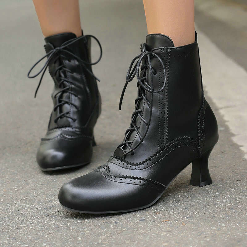 British Style Women's Short With Burnt Flower Hollow Round Head, Thick Heel, High Heels, Front Tie And Ankle, Fashionable Martin Boots