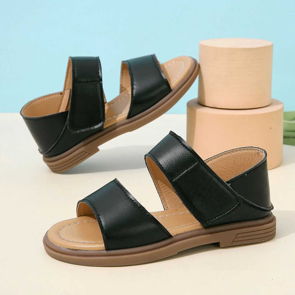Sneakers Black bag headliner with hollow PU Velcro design flat bottom cute fashionable sandals suitable for various summer festivals H241221