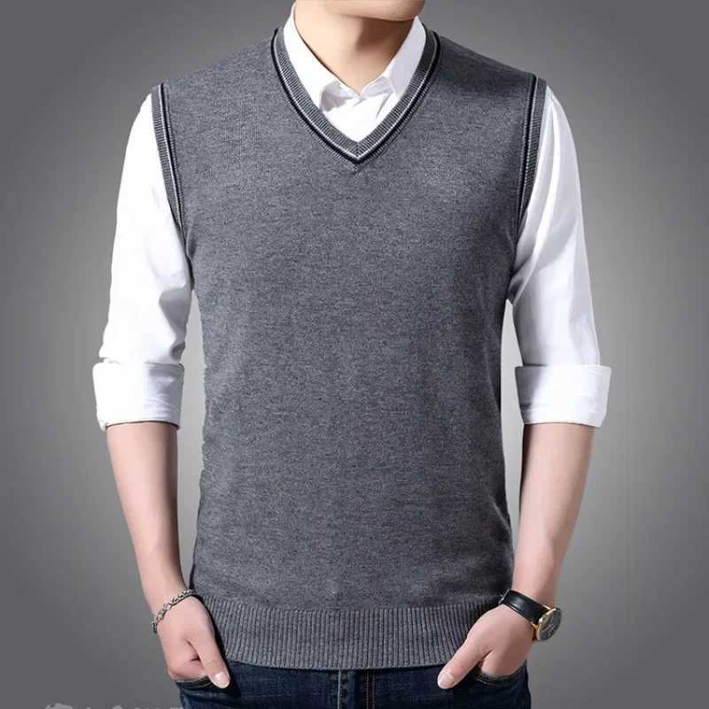 5 Colors 2024 Autumn and Winter New Wool Vests V-neck Business Casual Mens Office Vest Warm and Slim Fit Sweater VestXJ241221