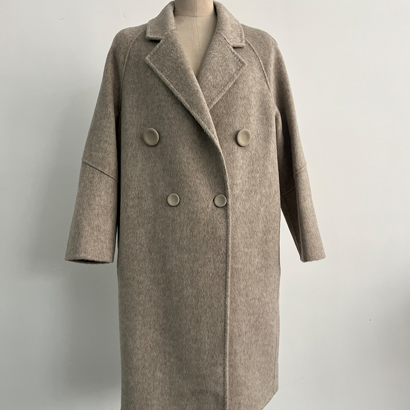 Women's Elegant Solid Color Wool Coat Comfortable & Warm Oversized Design