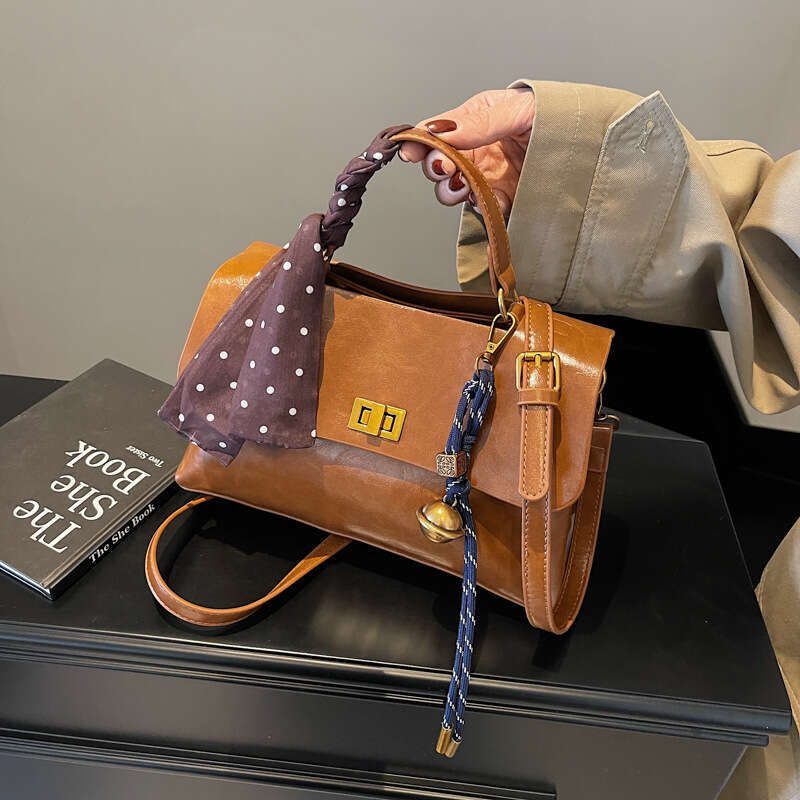 Female high looks niche crossbody 2024 new high-end shoulder female bag handbag silk scarf fashion